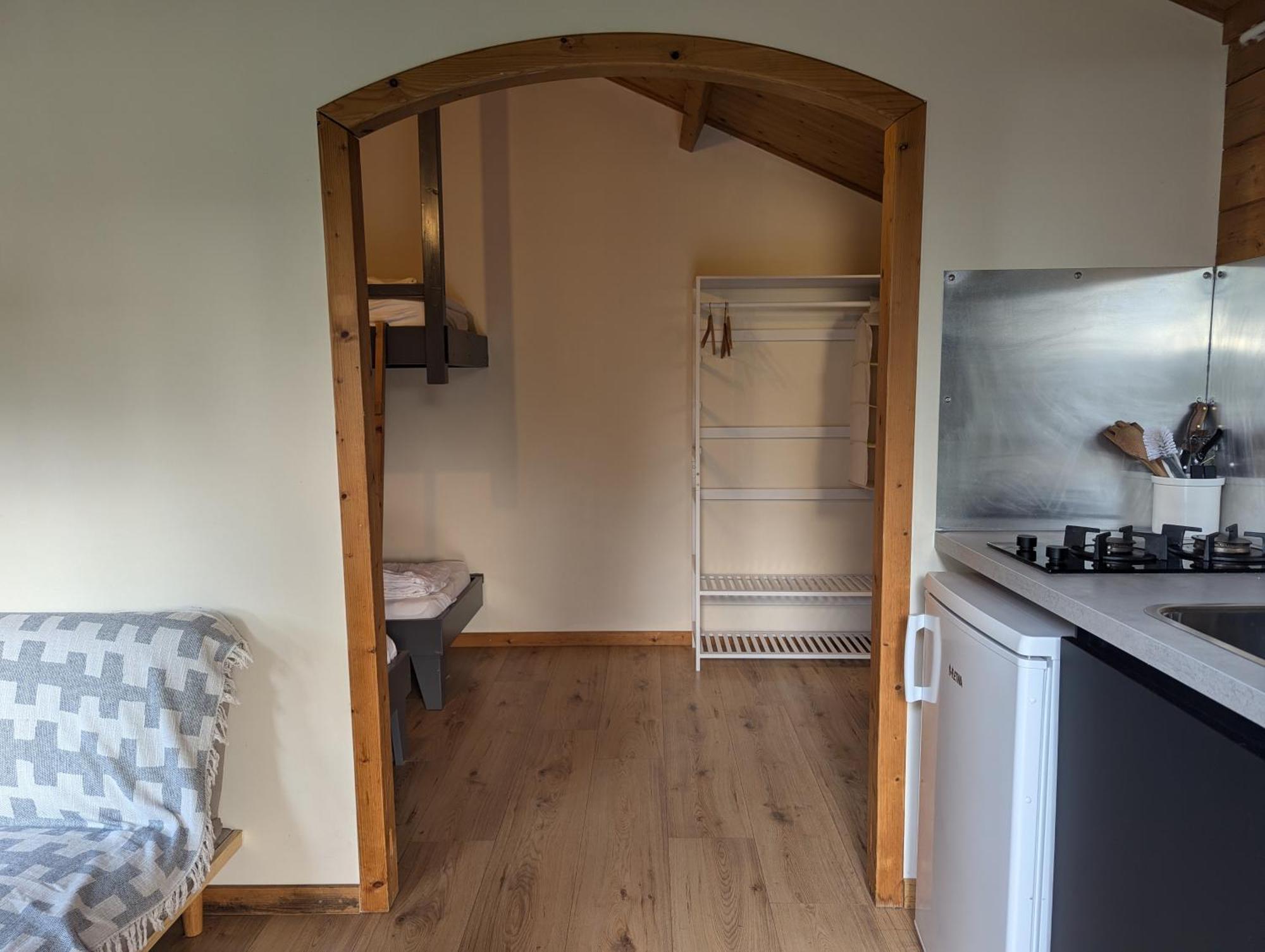 The Bee - Trekkershuts & Apartment Opperdoes Dış mekan fotoğraf